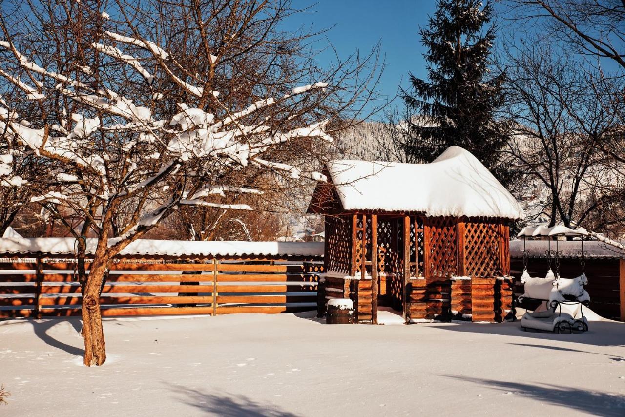 Gorycvit Hotel Verkhniy Yasenov Exterior photo